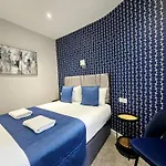 George Hotel